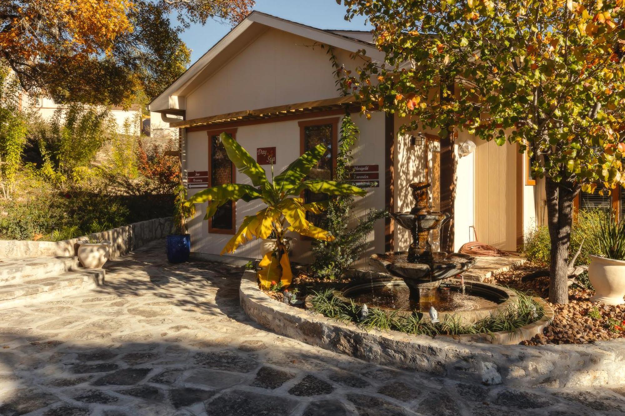 Blair House Inn And Spa Уимберли Экстерьер фото